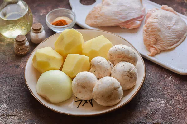 курица с картошкой и грибами в духовке рецепт фото 1